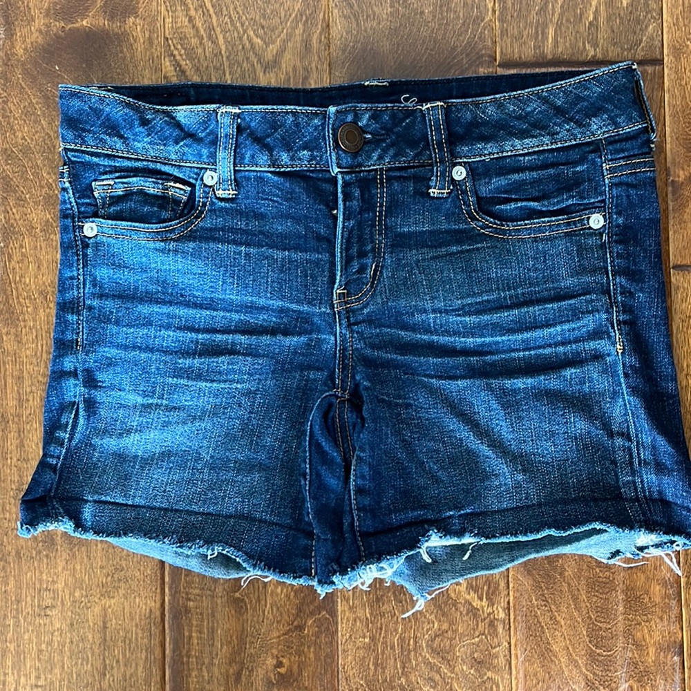 American Eagle jean shorts size 10